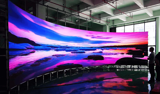 Curved Video Wall